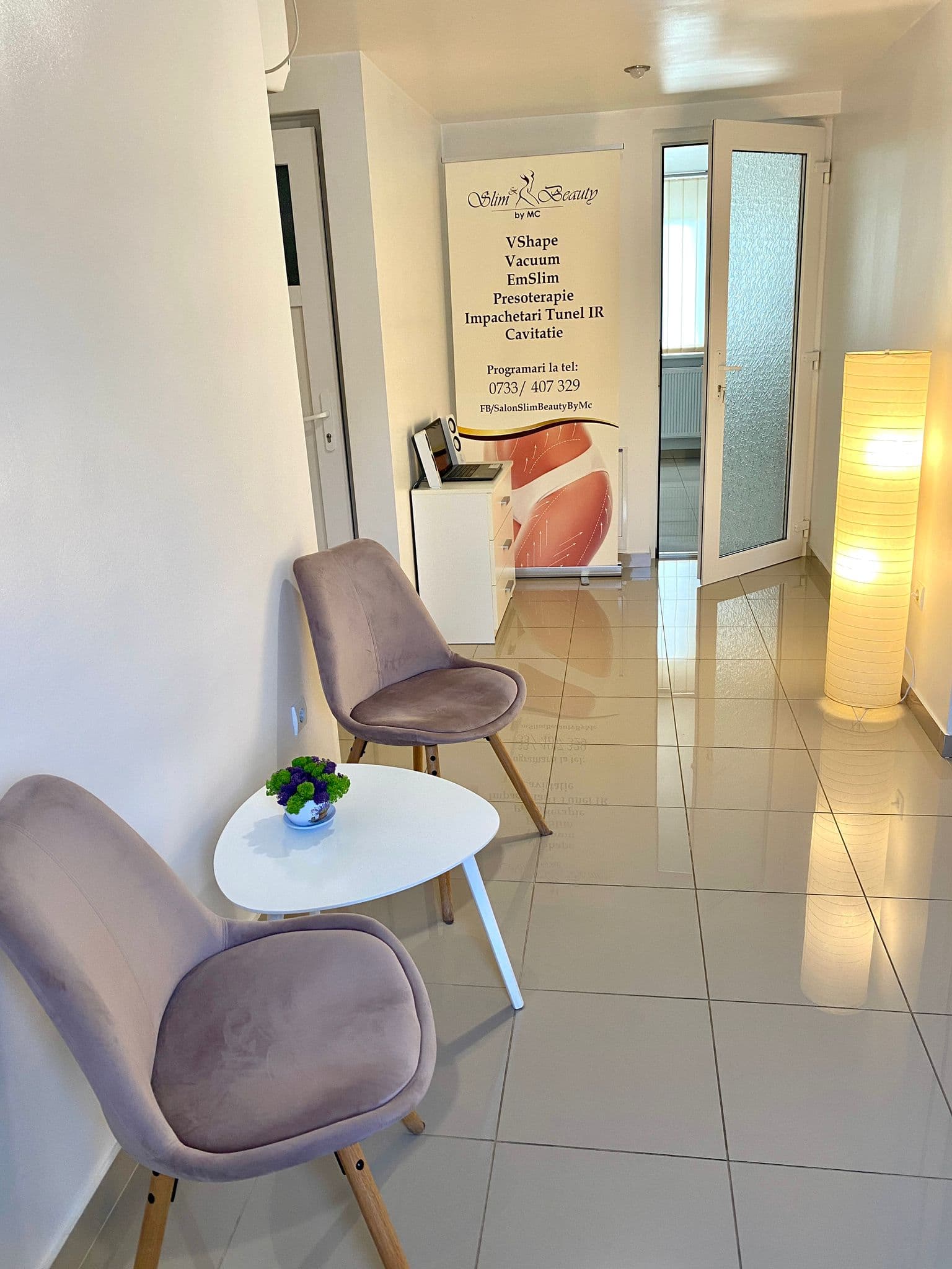 Interiorul salonului Slim & Beauty by MC din Dumbrăvița